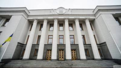 Украинские депутаты заявили об угрозе тоталитаризма в стране