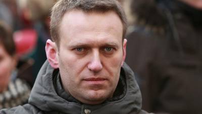 Times написала о «втором отравлении» Навального перед отправкой в ФРГ