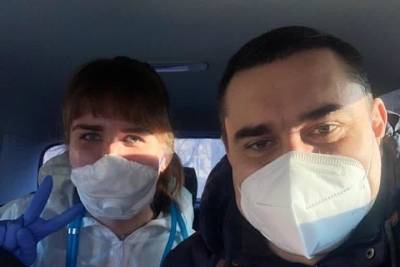 Дмитрий Хубезов на своей машине отвез в больницу пациентов с коронавирусом