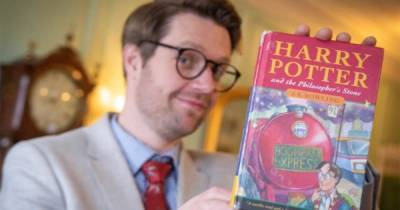Первое издание книги о Гарри Поттере продали за почти 90 тысяч долларов