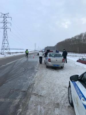Два человека погибли, четверо пострадали в ДТП на трассе в Кузбассе