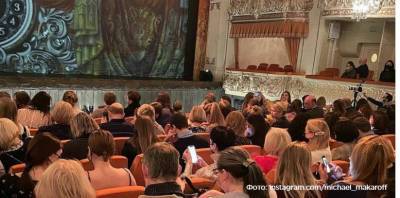 Михайловский театр решил перенести все спектакли на январь