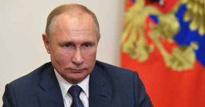 Путин раскритиковал главу МЭР за "эксперименты" с ценами на продукты