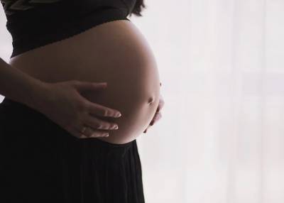 В Башкирии взрослая женщина забеременела от подростка