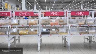 Россияне не столкнутся с ажиотажем на продукты перед Новым годом из-за коронавируса