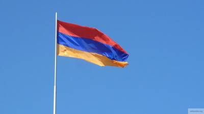 Армения намерена созвать парламент из-за атаки Азербайджана в Карабахе