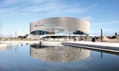 Комфортно и стильно: в Копенгагене построили современный стадион – особенности и фото арены