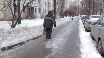 В Купчино 72-летний петербуржец стал первой жертвой гололеда - piter.tv - Санкт-Петербург
