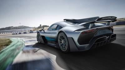 Мечта для любого геймера: смотри, как выглядит симулятор езды на Mercedes-AMG One