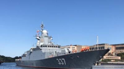 Новейший корвет ВМФ РФ "Гремящий" прибудет в Петербург после госиспытаний