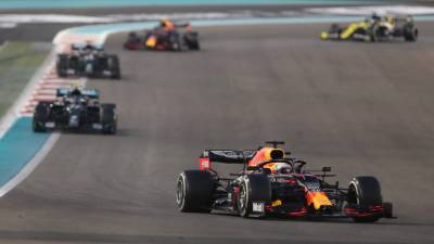 Ферстаппен выиграл Гран-при Абу-Даби, Квят — 11-й