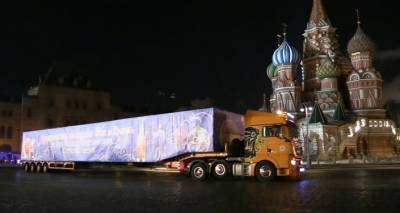 В Москву доставили главную новогоднюю ель России