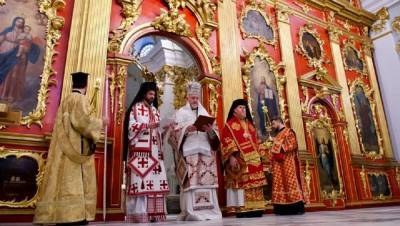В Киеве отреставрировали Андреевскую церковь и провели первое богослужение: фото