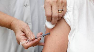 Рекордное число израильтян сделали прививку от гриппа во время эпидемии коронавируса