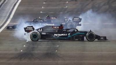 Формула-1: Хэмилтон не смог выиграть заключительную гонку сезона