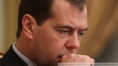 Медведев: без Хорошевцева невозможно представить Парад Победы