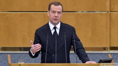 Медведев выразил соболезнования близким народного артиста РФ Хорошевцева