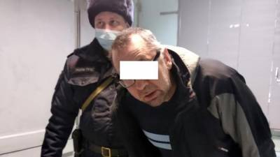 В Екатеринбурге приехавшая на вызов к ребенку врач получила перелом носа