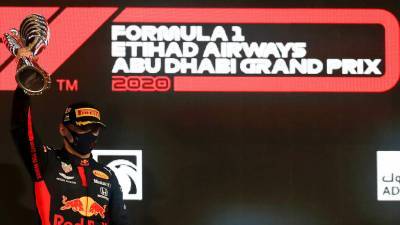 Победа Ферстаппена, сход Переса и 11-е место Квята: как завершился сезон «Формулы-1» на Гран-при Абу-Даби