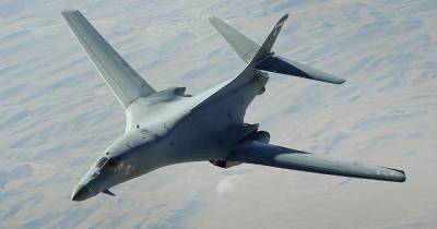 В США заявили о "сходящей с ума" России из-за B-1B и B-52H