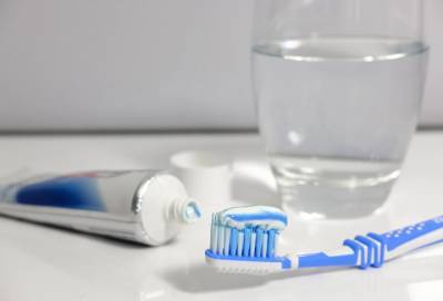 Вирусолог оценил эффективность "особых" зубных паст в борьбе с коронавирусом