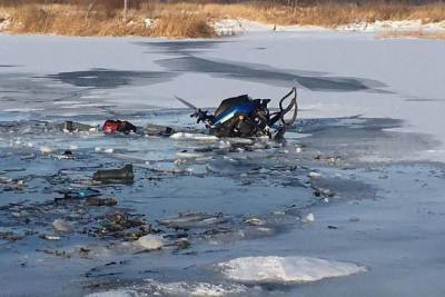 В Пинежском районе утонул мужчина, передвигавшийся по льду на снегоходе