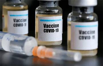 Трампу, Пенсу и другим чиновникам Белого дома предложат одними из первых опробовать вакцину от COVID-19