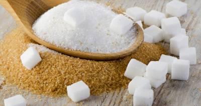 В России могут на три месяца заморозить цены на сахар и масло – СМИ