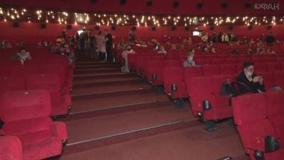 Фуд-корты и кинотеатры в ТЦ возобновят работу в Новосибирской области