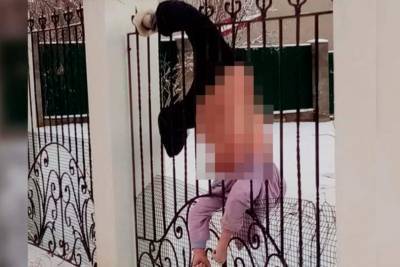 Трагический случай произошел в Башкирии, женщина застряла в заборе и умерла от переохлаждения