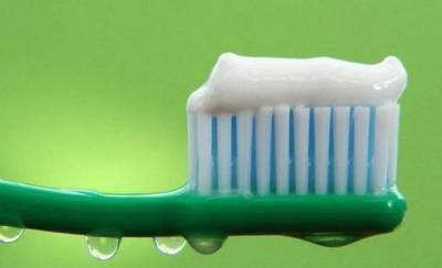 Российский вирусолог рассказал, спасает ли зубная паста от коронавируса