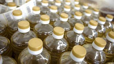 В России намерены заморозить цены на подсолнечное масло и сахар