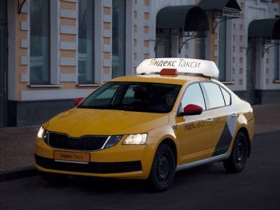 Мужчину избили и ограбили в московском такси