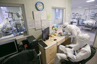 В России за день заразились коронавирусом еще 27 328 человек