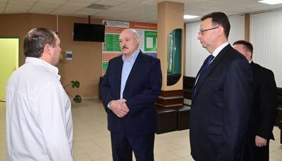 Лукашенко: не следует передерживать в больницах пациентов с COVID-19, идущих на поправку