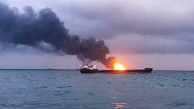 В Саудовской Аравии взорвался нефтяной танкер: видео
