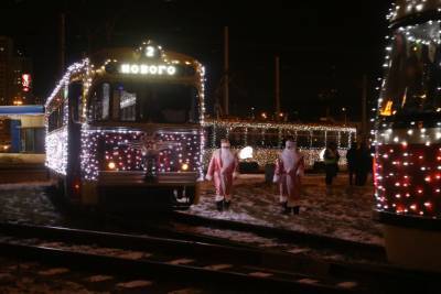 Три новогодних трамвая начали курсировать по Нижнему Новгороду 14 декабря