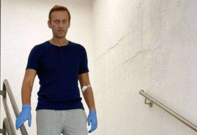 Навального пытались повторно отравить перед отлетом в Берлин