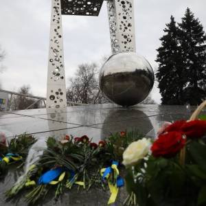 Запорожцы почтили память ликвидаторов аварии на ЧАЭС. Фото