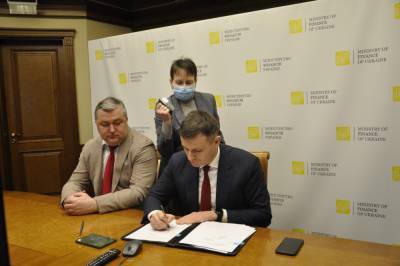 Сколько Всемирный банк даст Украине на COVID и когда ждать: Данные Минфина