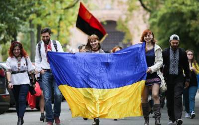 Украинцы определились с идейно-политическими убеждениями