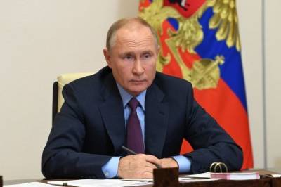 Владимир Путин - Путин поддерживает продление скидки в 30% на оплату пошлин через госуслуги - aif.ru