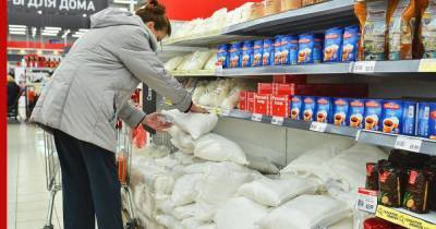 Розничные цены на сахар в магазинах России упадут до 46 рублей