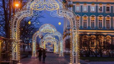 Около 95% туристов отказались от новогодних туров в Петербург