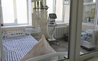 В Кабмине сообщили, сколько больничных коек подключены к кислороду в Украине