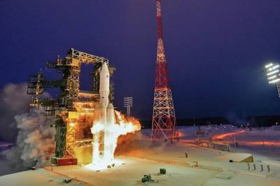 В России впервые за шесть лет провели запуск тяжелой ракеты-носителя "Ангар-А5"