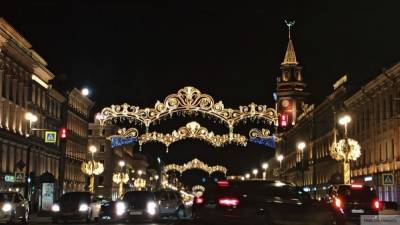 Россияне отказались от 95% путевок в Петербург на новогодние праздники