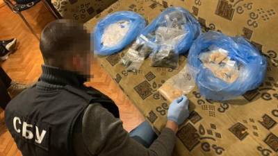 СБУ задержала группу наркоторговцев, действовавших в 15 областях через "закладки" и Telegram канал