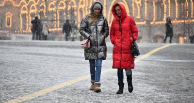 Москвичей предупредили о снеге и обледенении