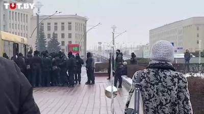 Акцию протеста пенсионеров в Минске остановила милиция - piter.tv - Минск